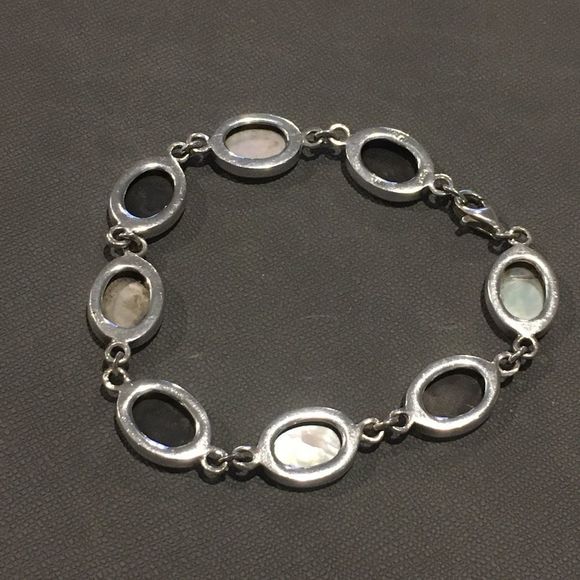 Sterling Bracelet Comprised of Alternating Links of Black Onyx & Mother of Pearl - Picture 3 of 8